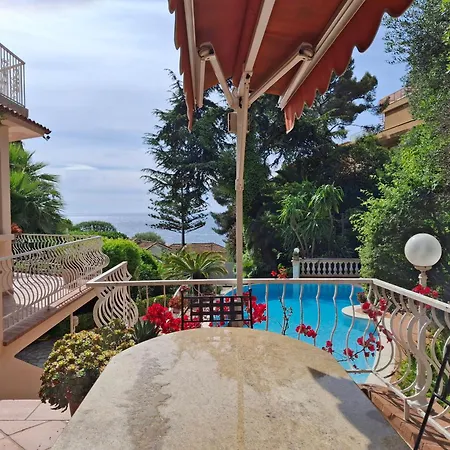 Villa Silhouette With Pool And Seaview Close To Monaco *