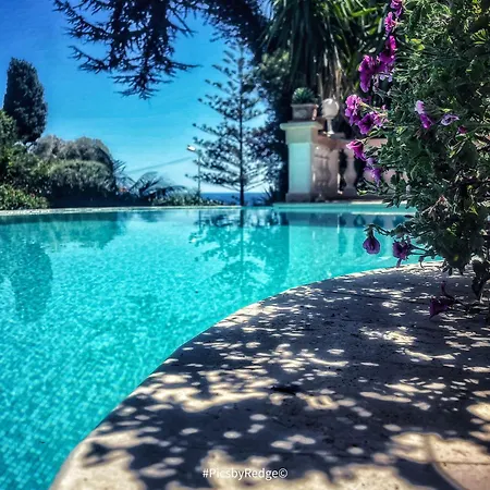 Silhouette With Pool And Seaview Close To Monaco וילה